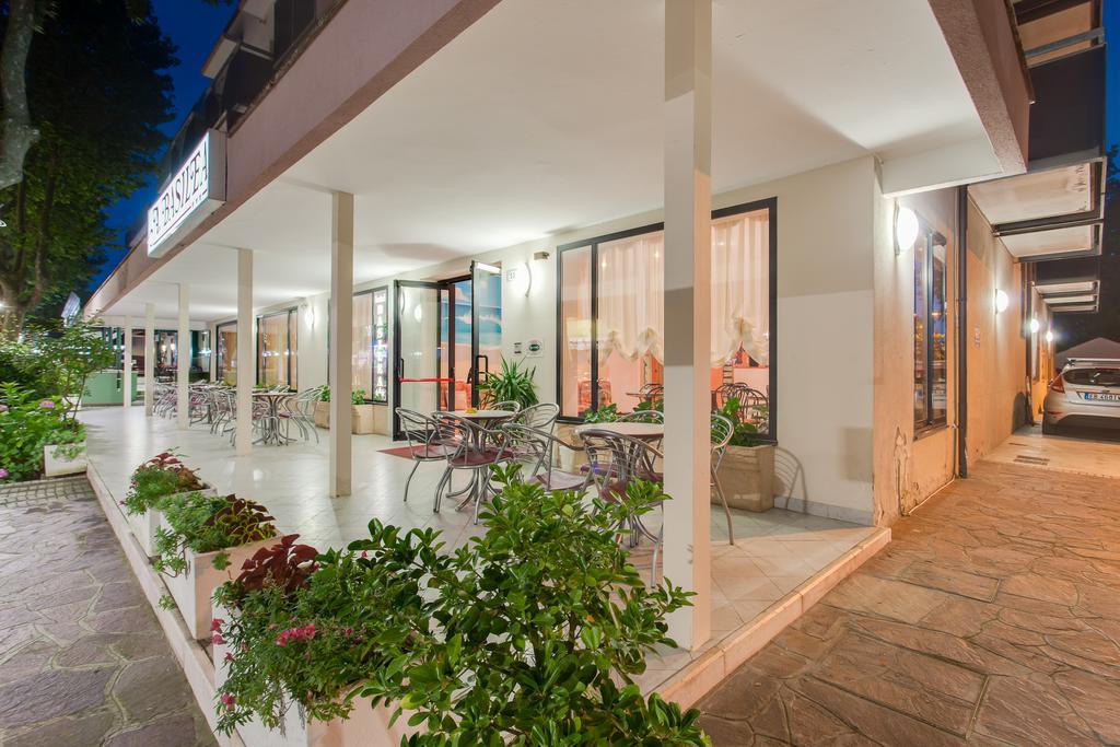 Hotel Basilea Bellaria-Igea Marina Eksteriør billede