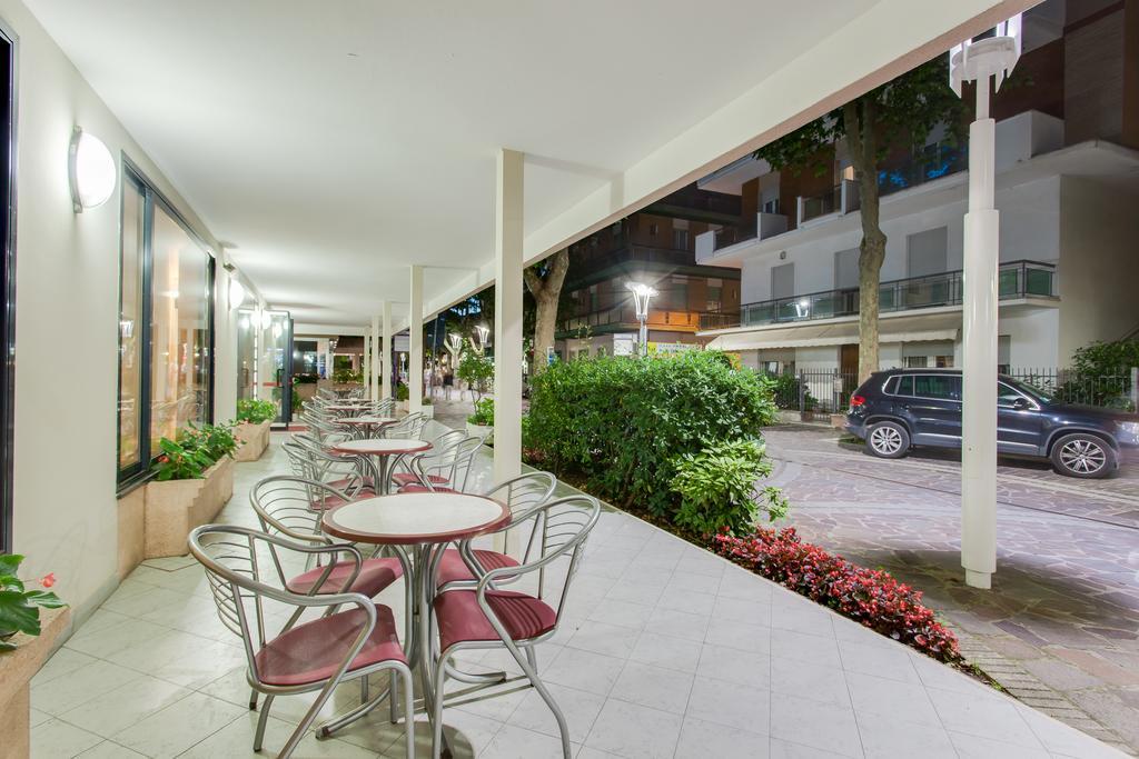 Hotel Basilea Bellaria-Igea Marina Eksteriør billede