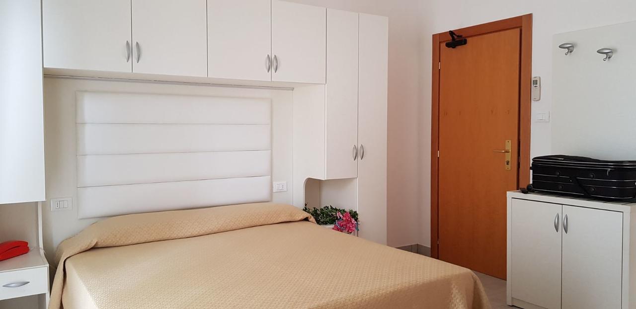 Hotel Basilea Bellaria-Igea Marina Eksteriør billede
